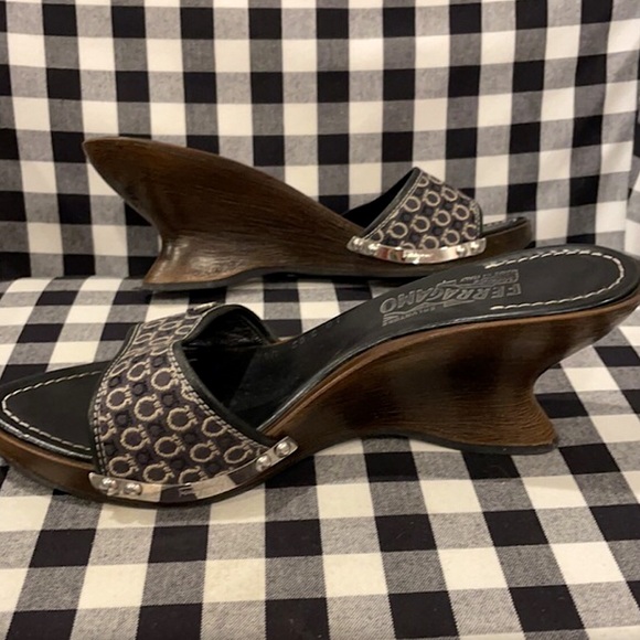 EUC Salvatore Ferragamo Catrina Logo Slide Wedge - Picture 6 of 6